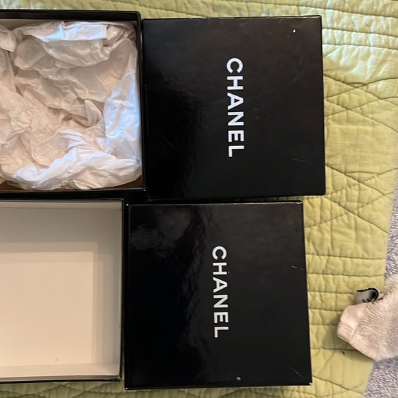 Chanel boxes - Picture 5 of 5